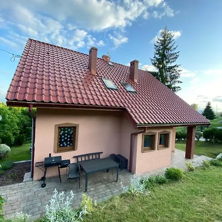 Holiday home Dom Na Wzgorzu Z Pieknymi Widokami. Miejsce