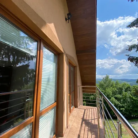 Holiday home Dom Na Wzgorzu Z Pieknymi Widokami. Miejsce